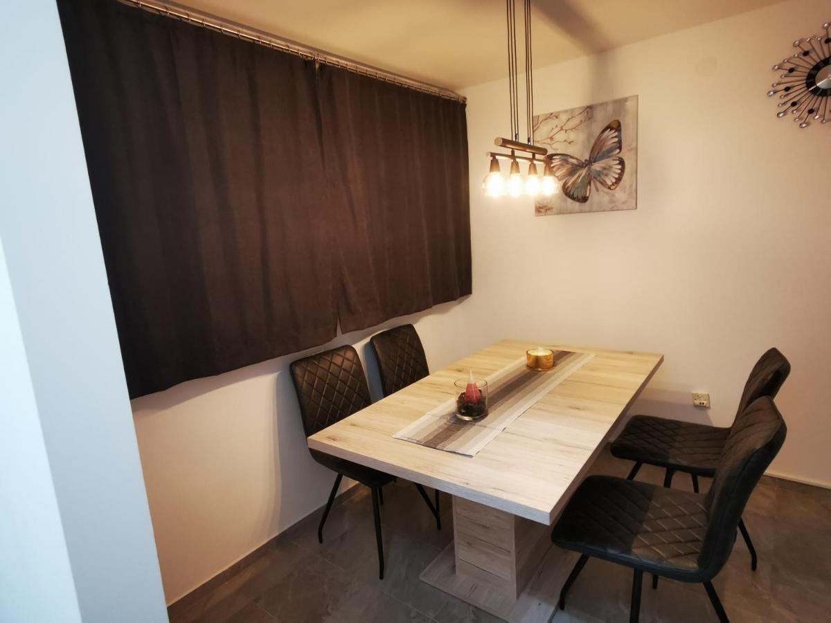Ema Studio Apartman Карловац Екстериор снимка